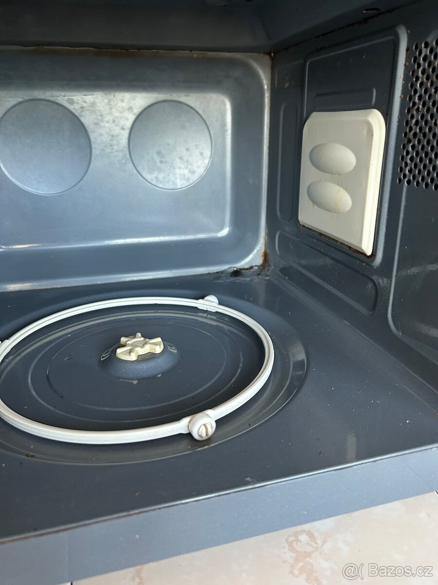 Mikrovlnka Daewoo - 3