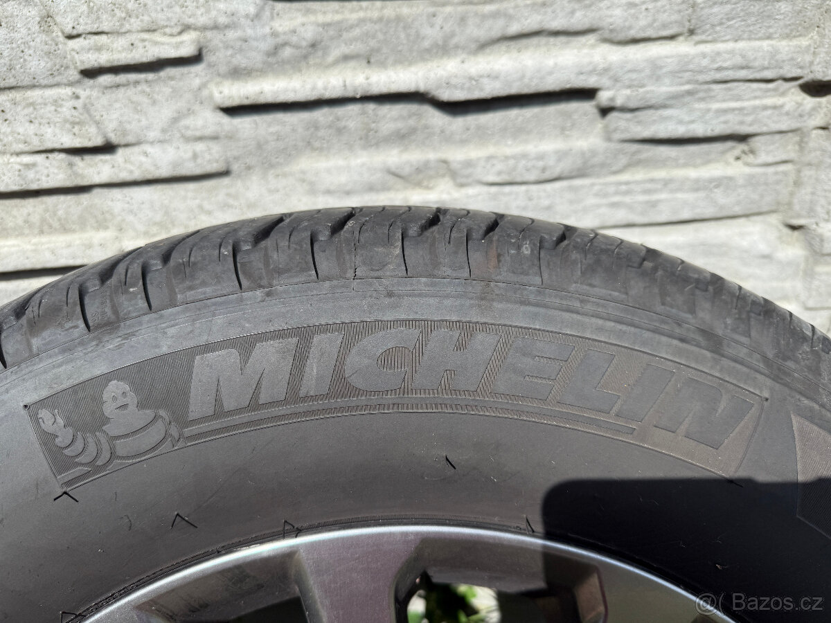 Predam 4ks SUV pneumatik MICHELIN LATITUDE TOUR HP 265/60/18