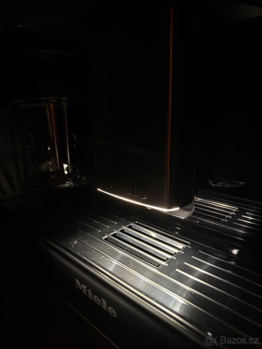 Kávovar Miele CVA 7845 - 3