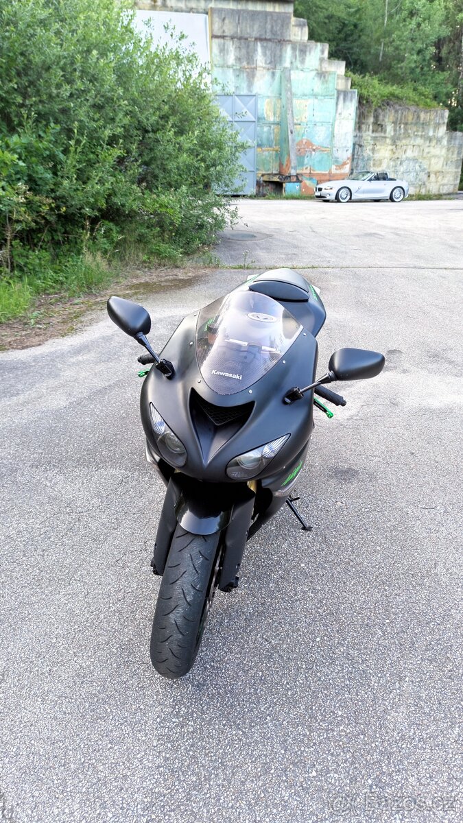 Kawasaki ZX-10R Ninja 2006 rozprodám na díly - 3
