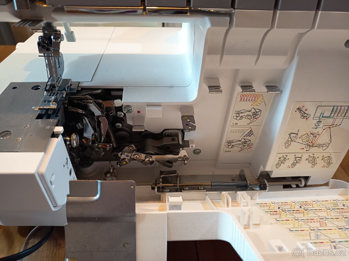 Šicí stroj Coverlock Pfaff 3.0 - 3