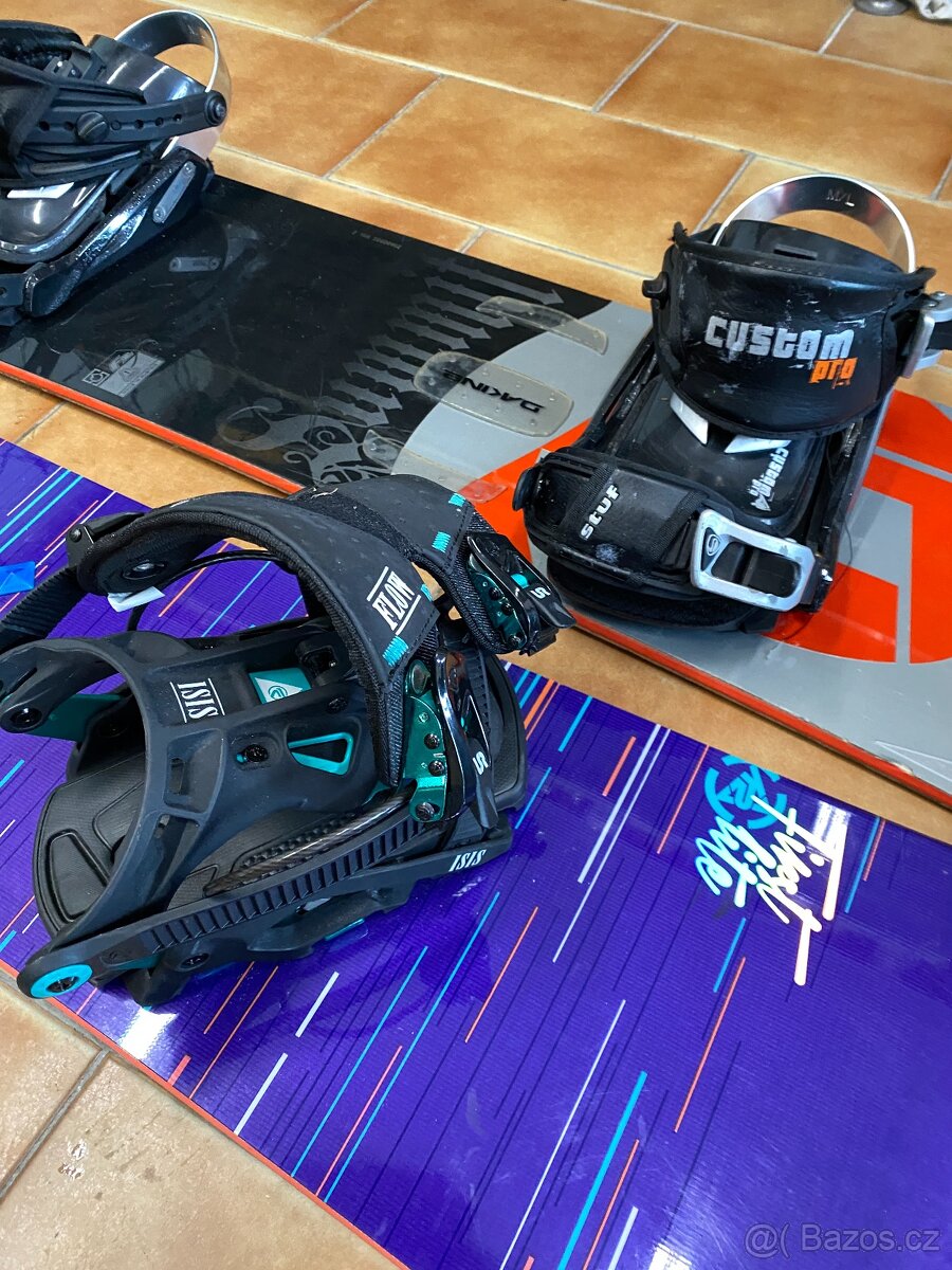 2x snowboard 150 a 158 cm boty 38 43 a komplet příslušenství - 3