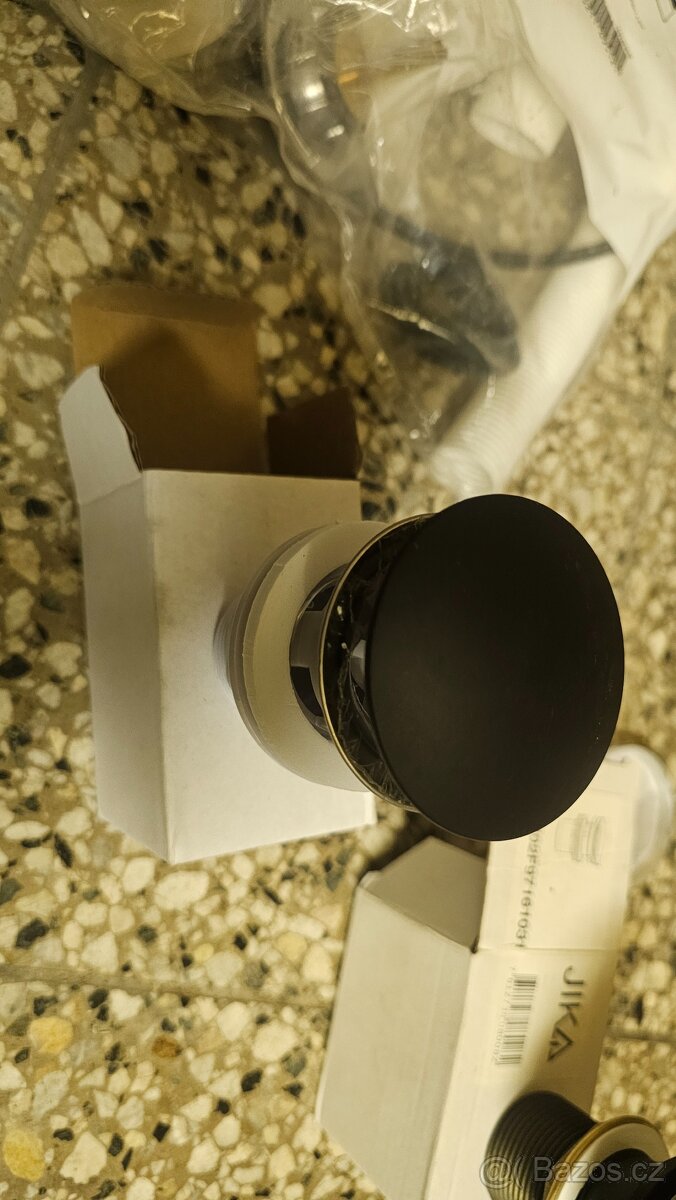 Umyvadlova vypust click clack cerny mat nove - 3