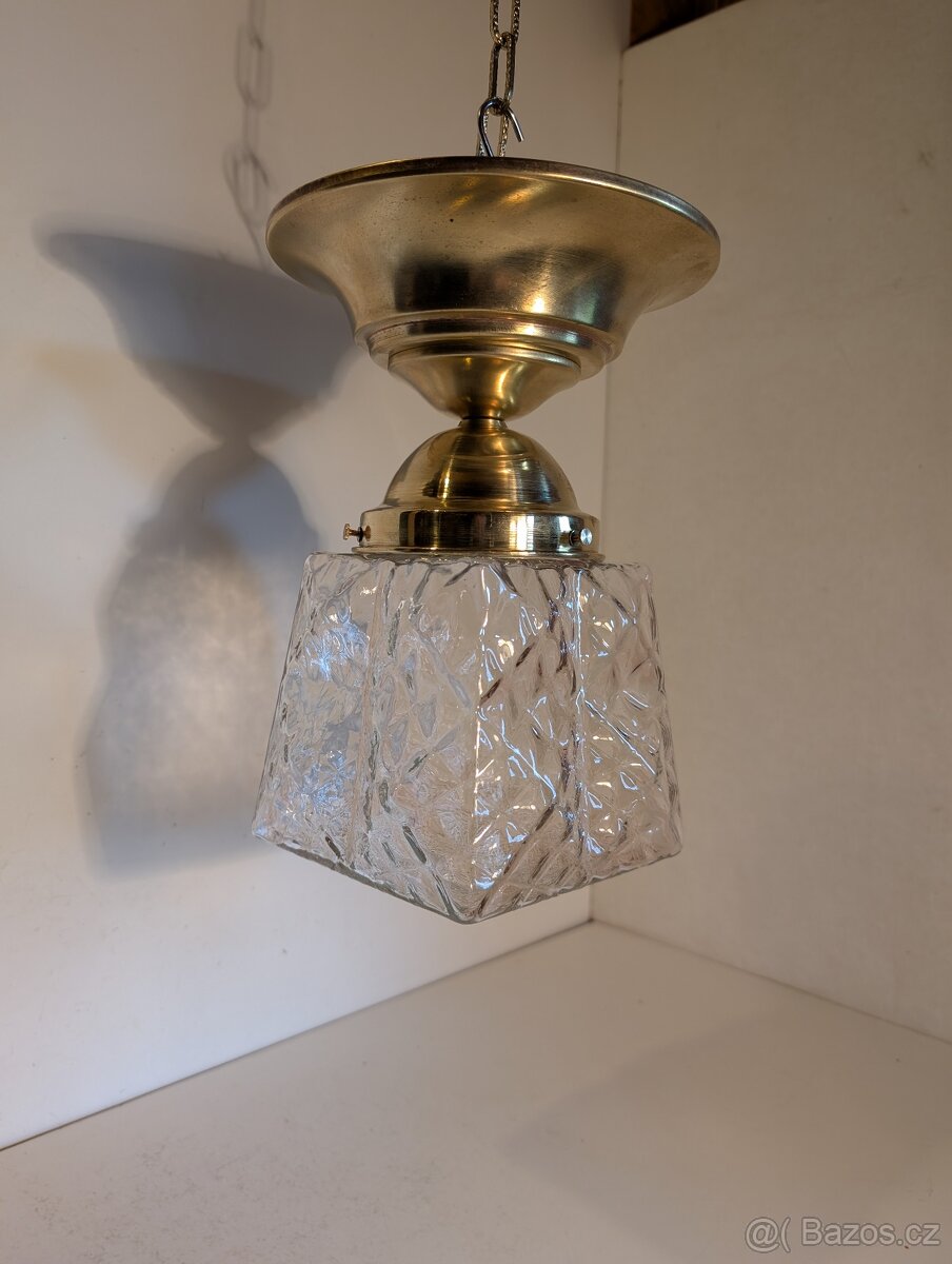 mosazná stará stropnice, lustr, pěkné hranaté stínidlo - 3