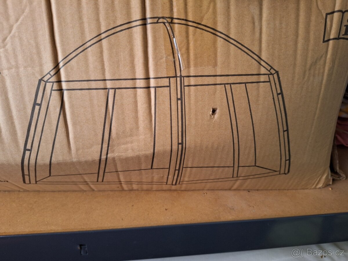 Bazén s příslušenstvím. - 3