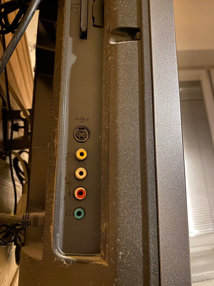 TV Sony Bravia + set top box - 3