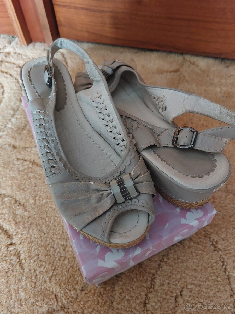Dámské boty velikost 38 - 3