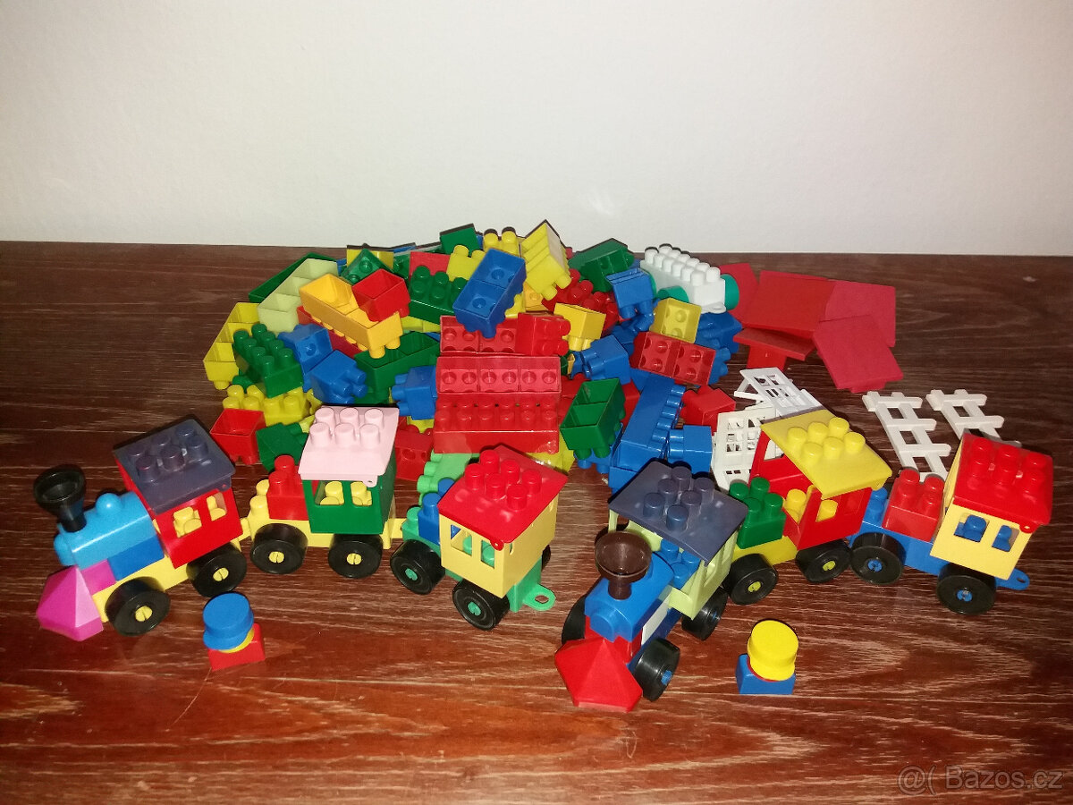 Kinder postavičky, lego, hůlka, hlavolam, dinosauři a další - 3
