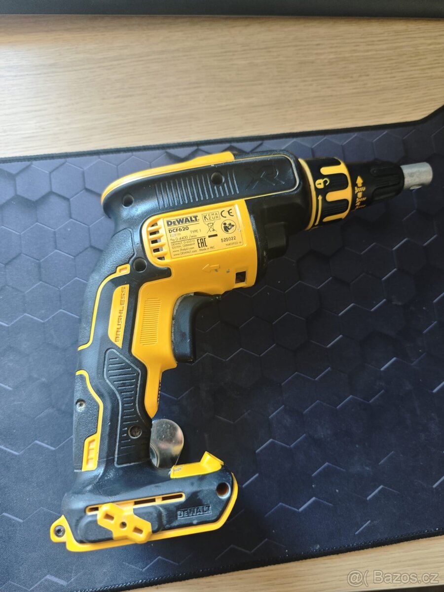 Prodám DeWALT vše OK - 3