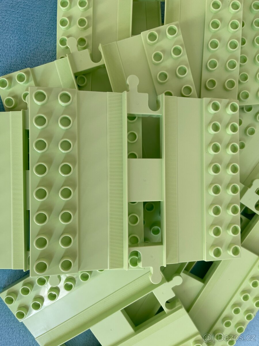 Lego Duplo nástupiště - 3