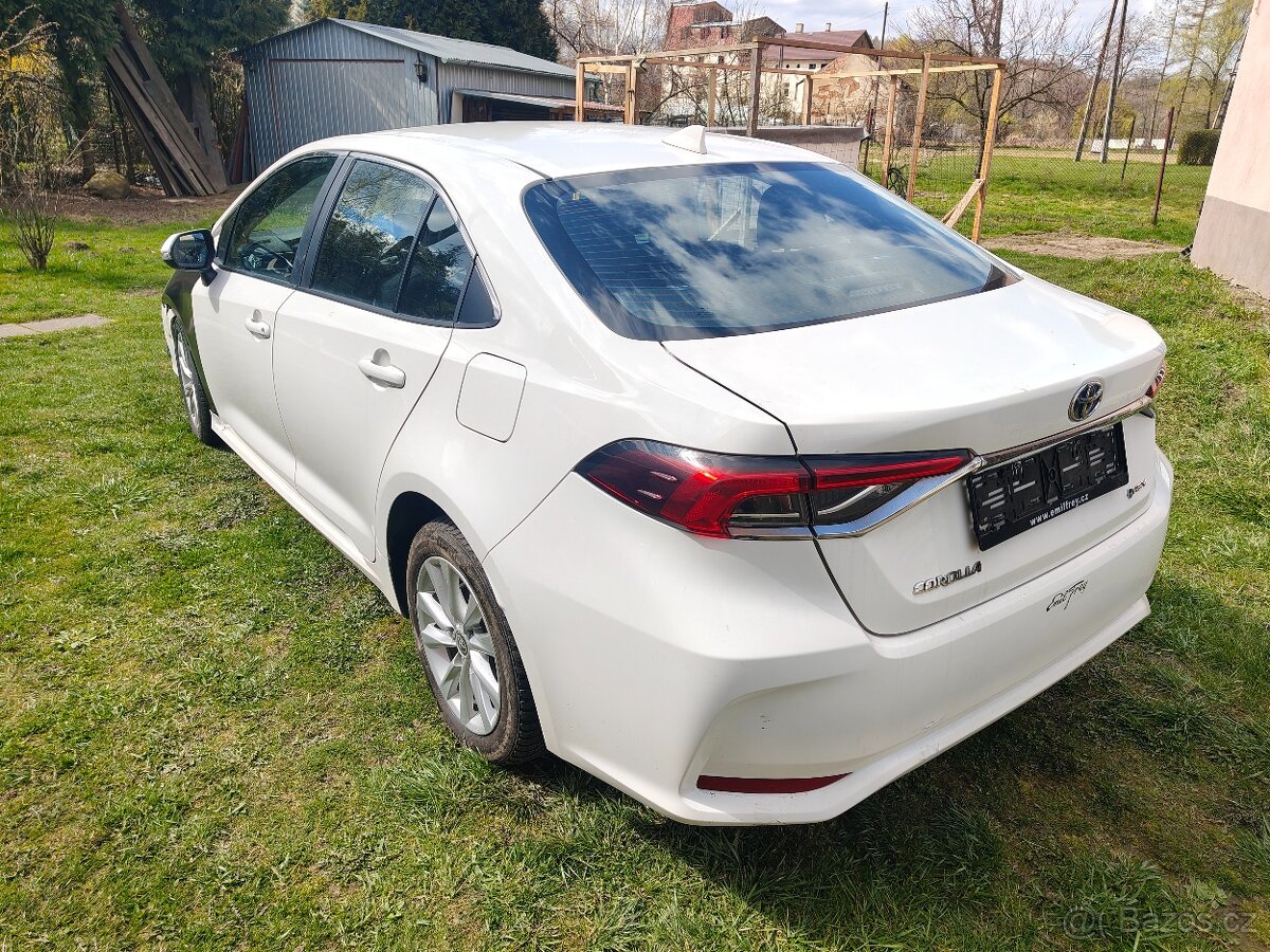 Toyota Corolla 1.8hybrid CR doklady Dph - 3