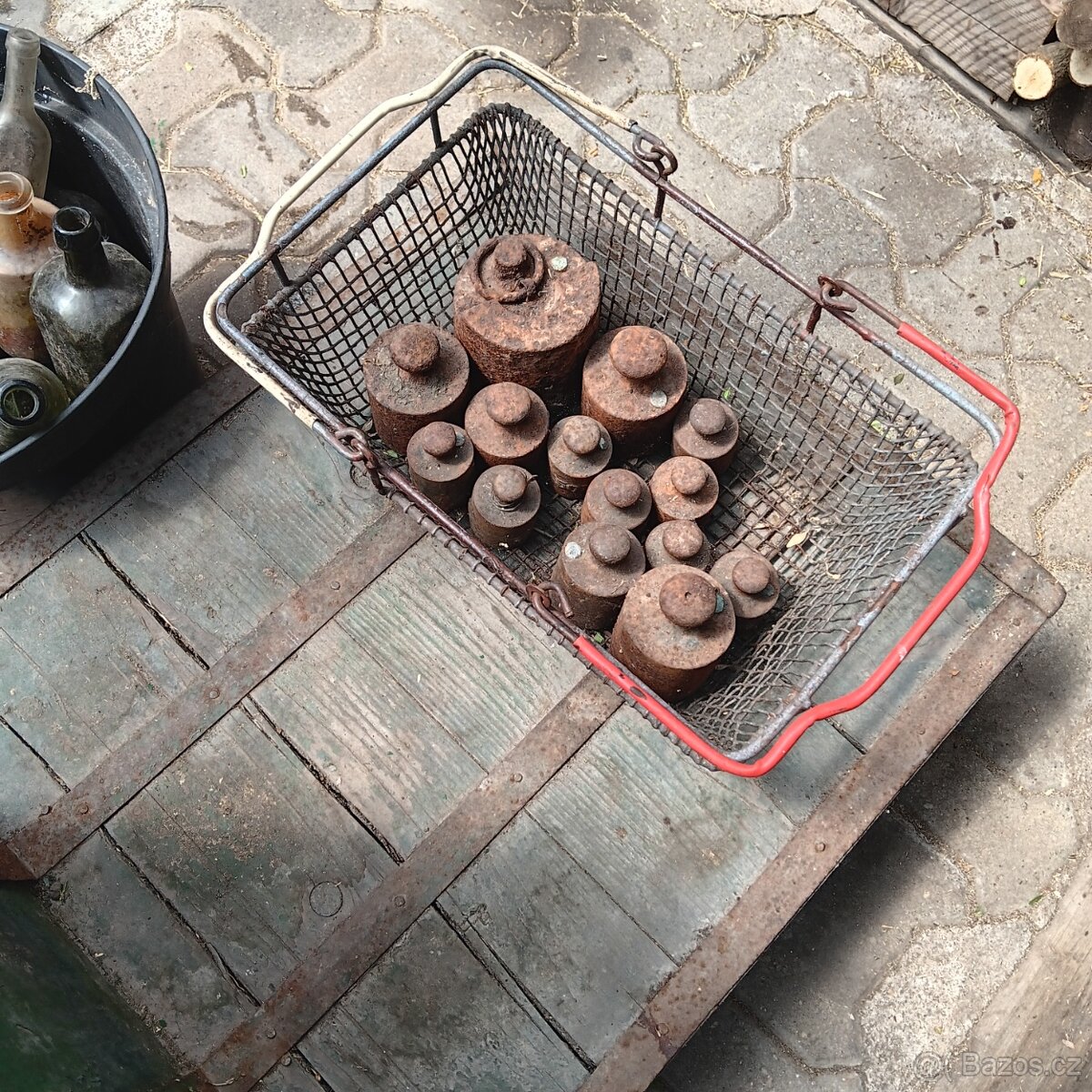 STARÉ VÁHY A LAHVE - 3