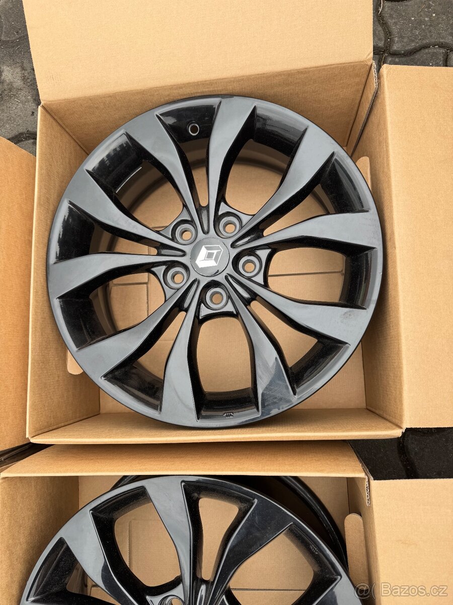 ORIGINÁL Alu Suzuki Vitara, Hyundai - R17, 5x114.3 - TOP - 3