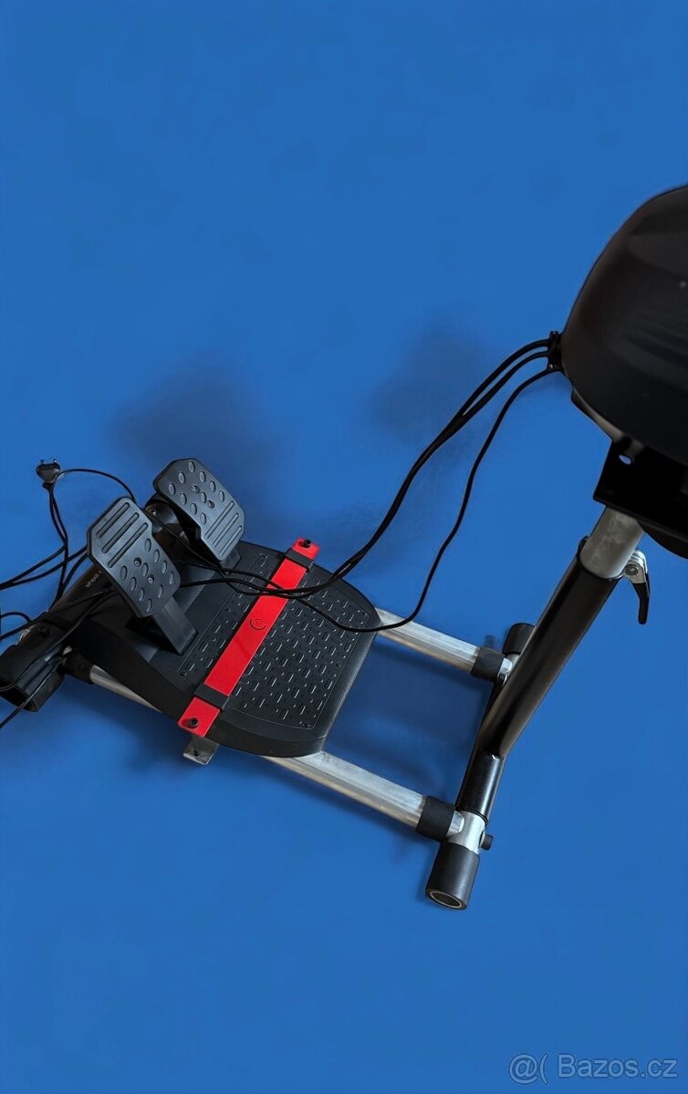 Volant na PlayStation s pedály – výborný stav - 3