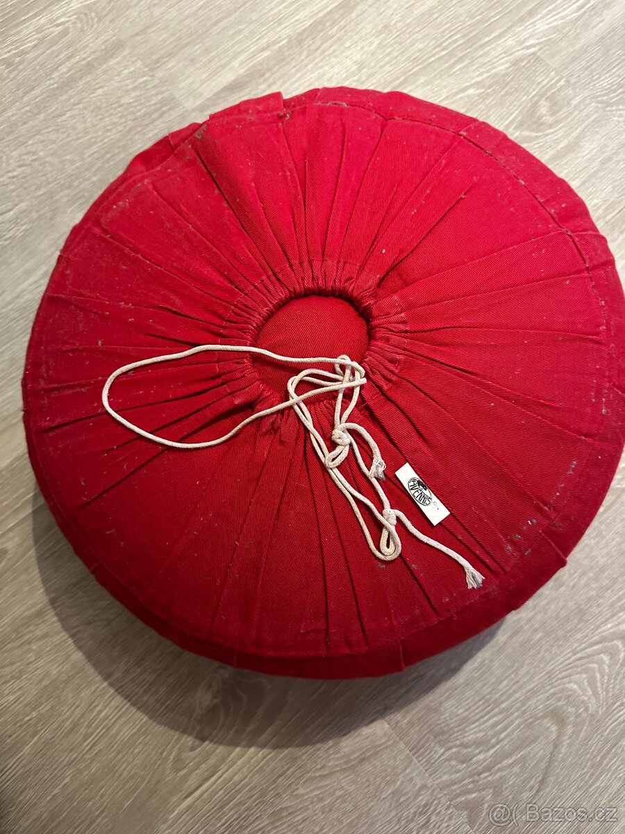 Taburety/meditační polštář - 3