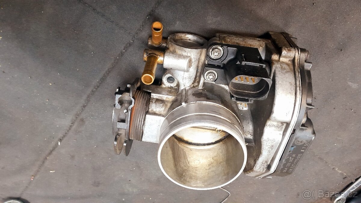 Škrtící klapka 1.8 T - 3