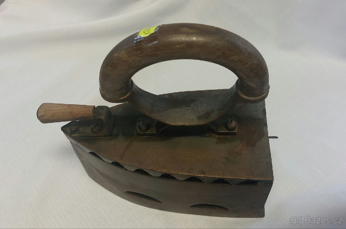 Žehlička starožitná - 3