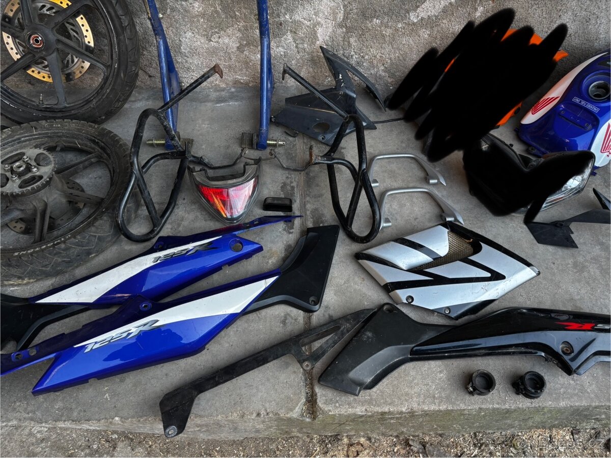 Honda cbr125r náhradní díly - 3