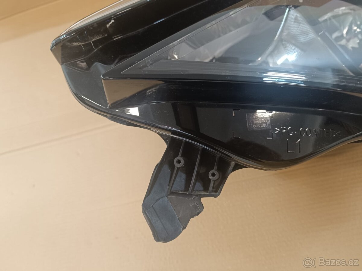 Citroen C4 X levý přední světlomet - 3