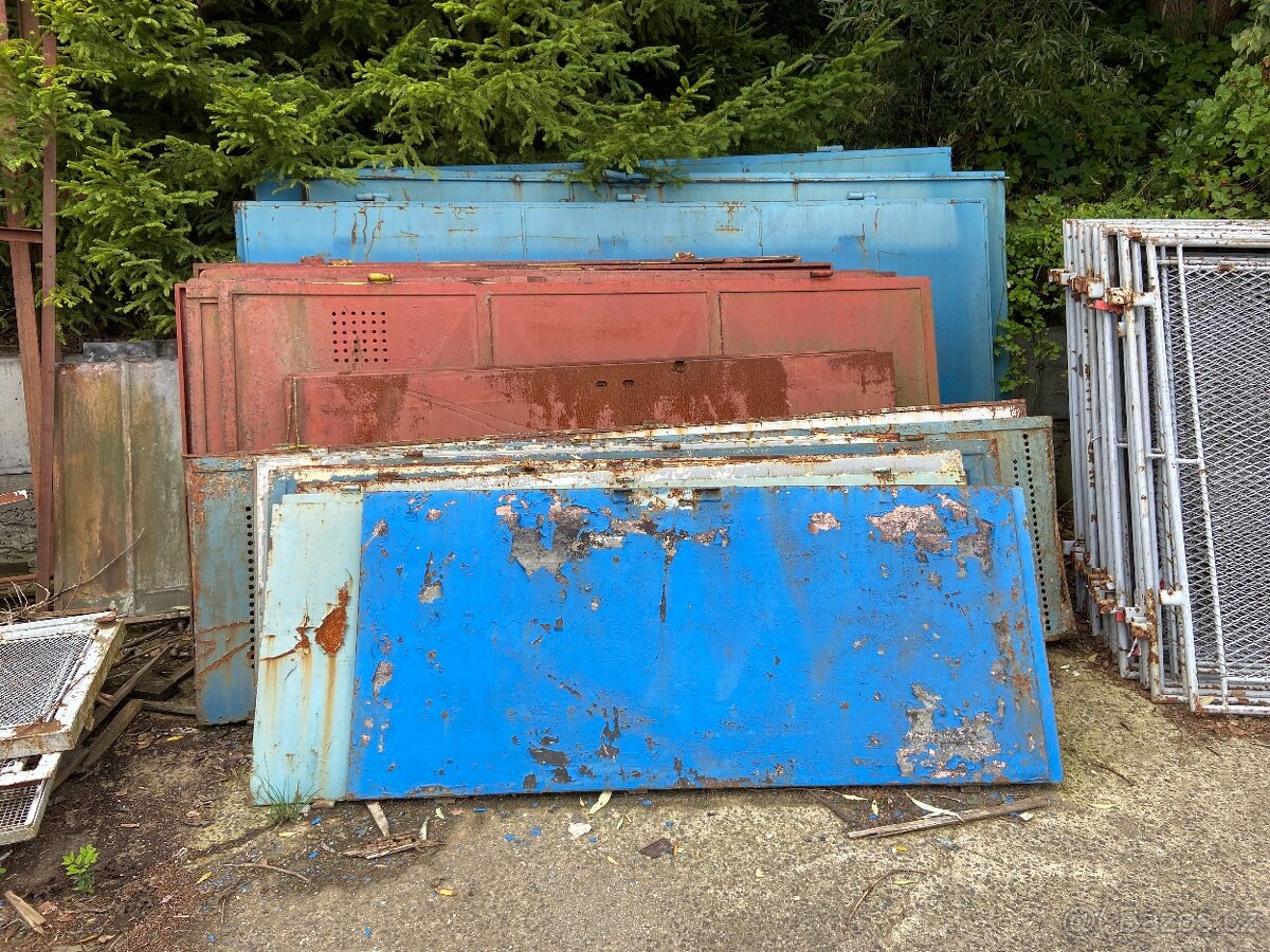 Plechové dveře, vrata - 3