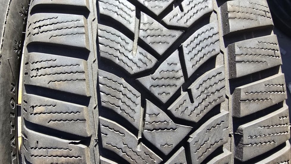 Zimní pneu 205/60/16 Dunlop - 3