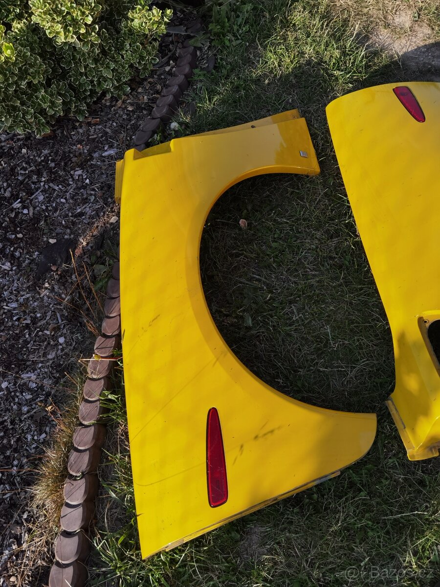 Corvette C6 - blatník pravý - 3