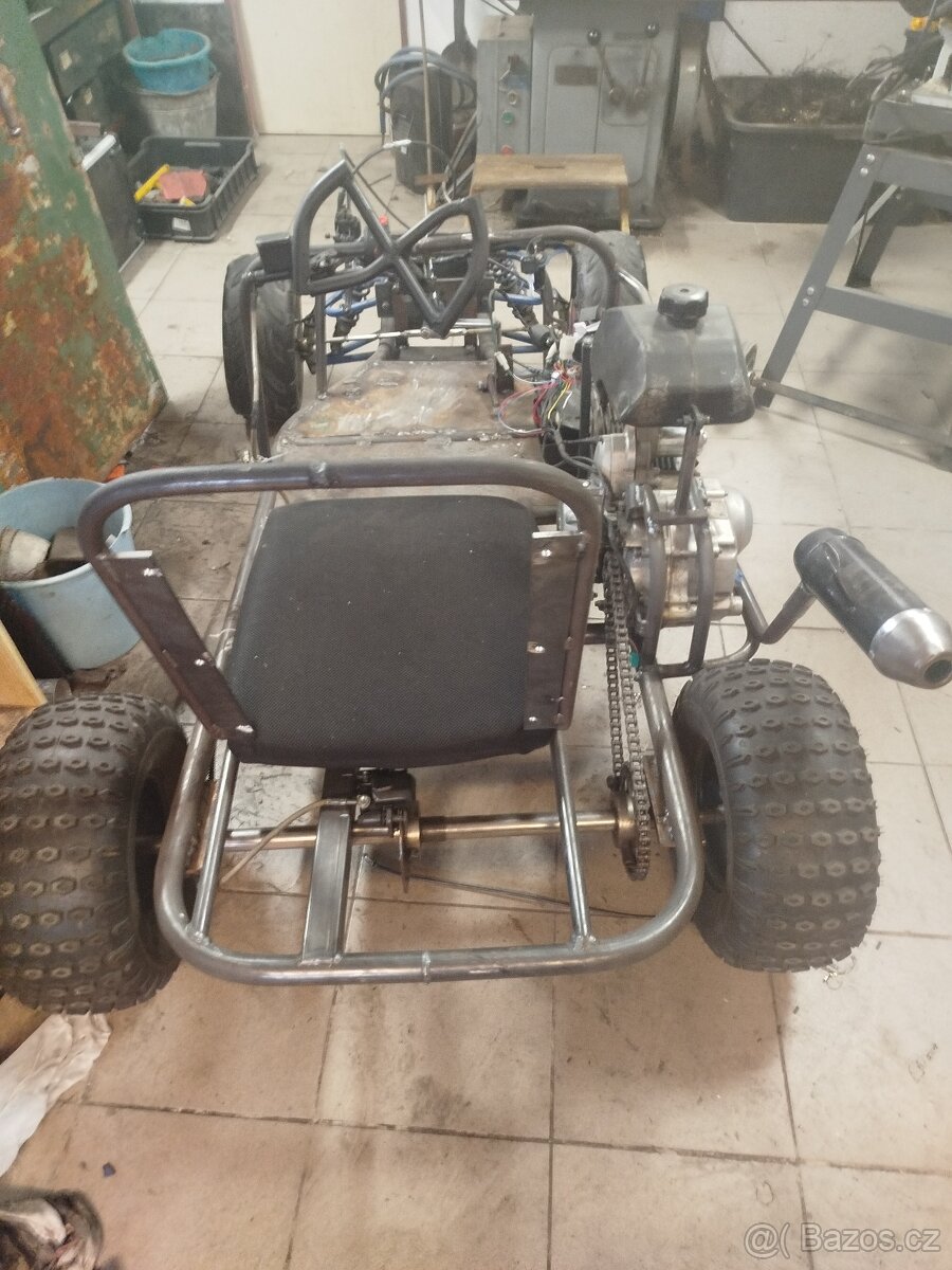 Motokára 125ccm motor že Čtyřkolky
