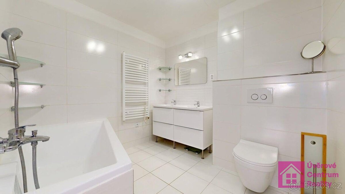 Prodej rodinného domu, 228 m², Javorník, ev.č. 00074 - 3