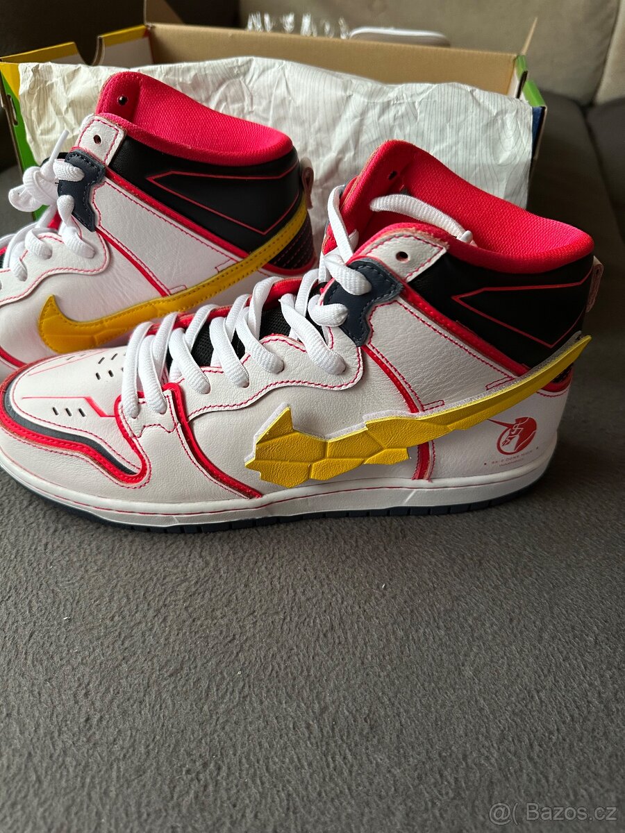 NIKE SB DUNK HIGH RX-0 UNICORN GUNDAM - 3