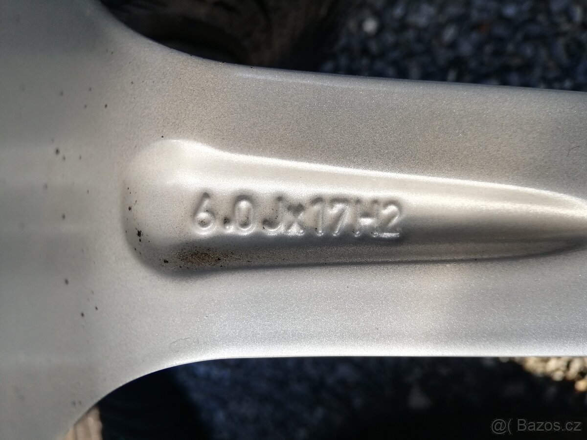 alu VW Golf 7 zimní pneu 205/50/17 Michelin - 3