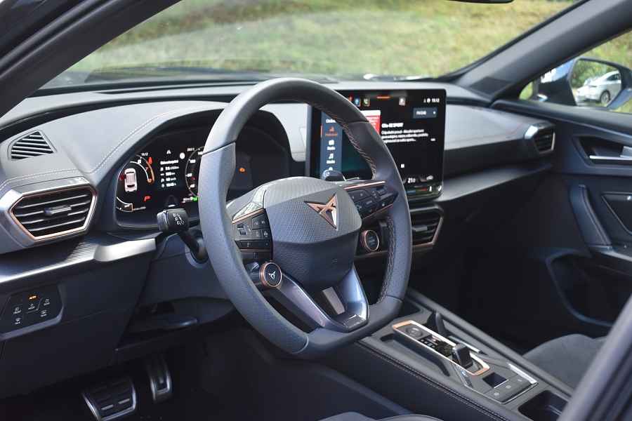 Přepis operativního leasingu Cupra FORMENTOR 2.0 4Drive DSG - 3