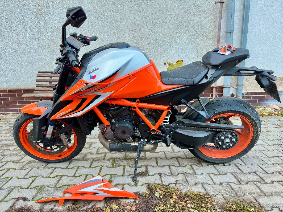 Ktm 1290 super duke R EVO - 3