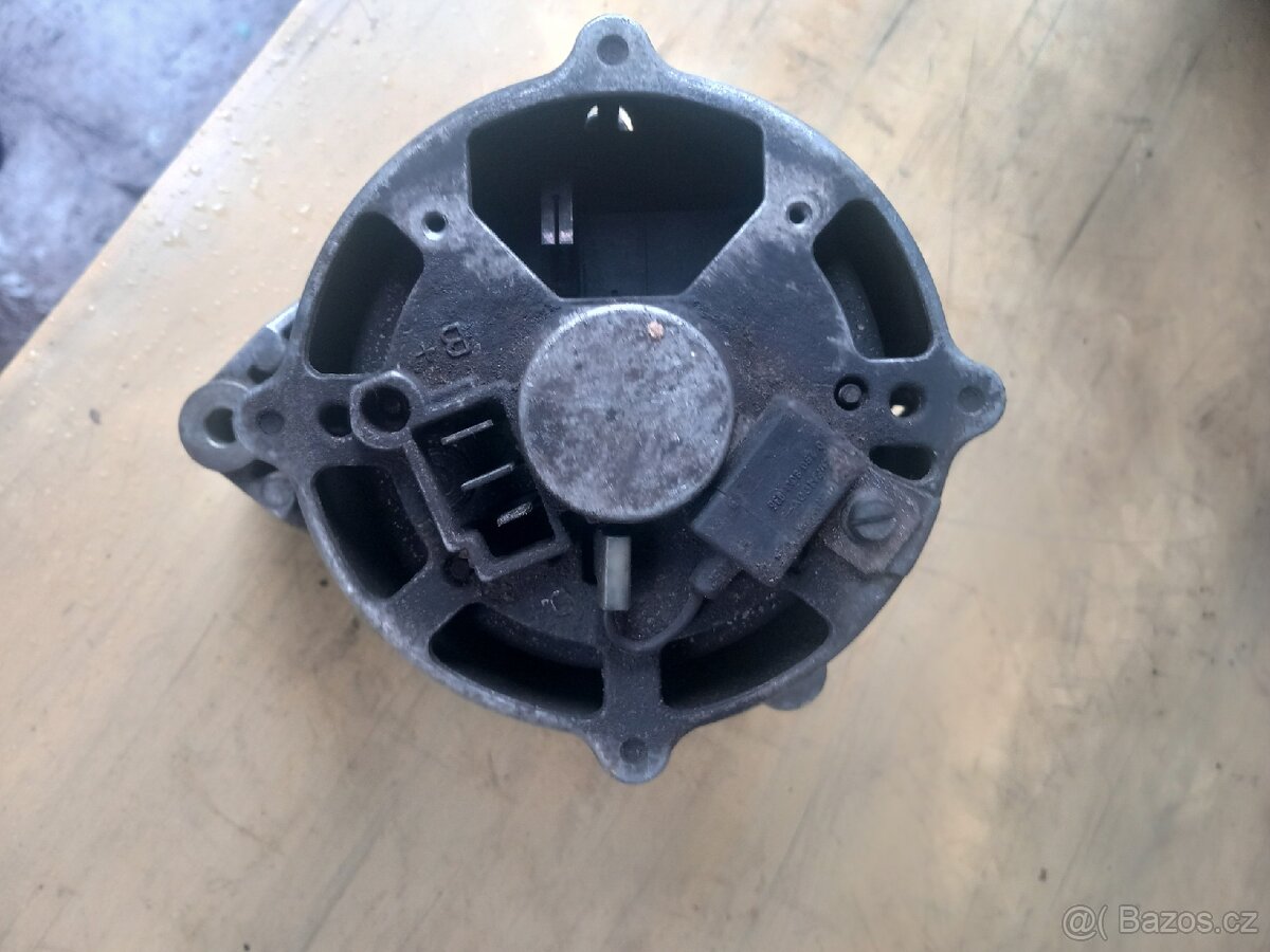 Alfa Romeo 33 alternátor - 3