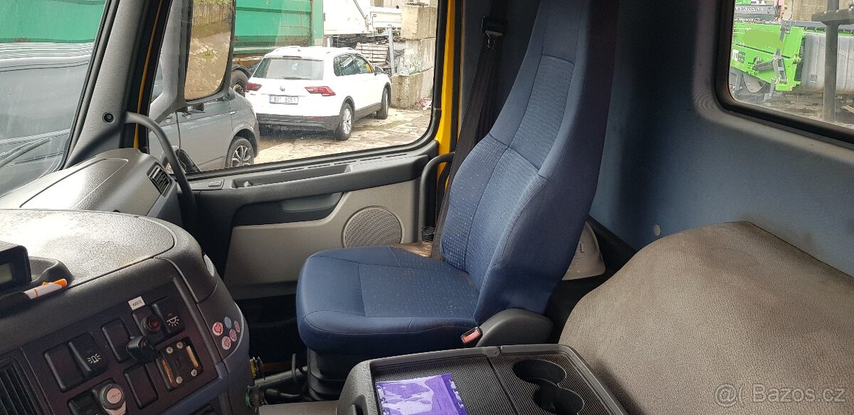 Kontejnerový vůz Volvo/ Terberg - 3