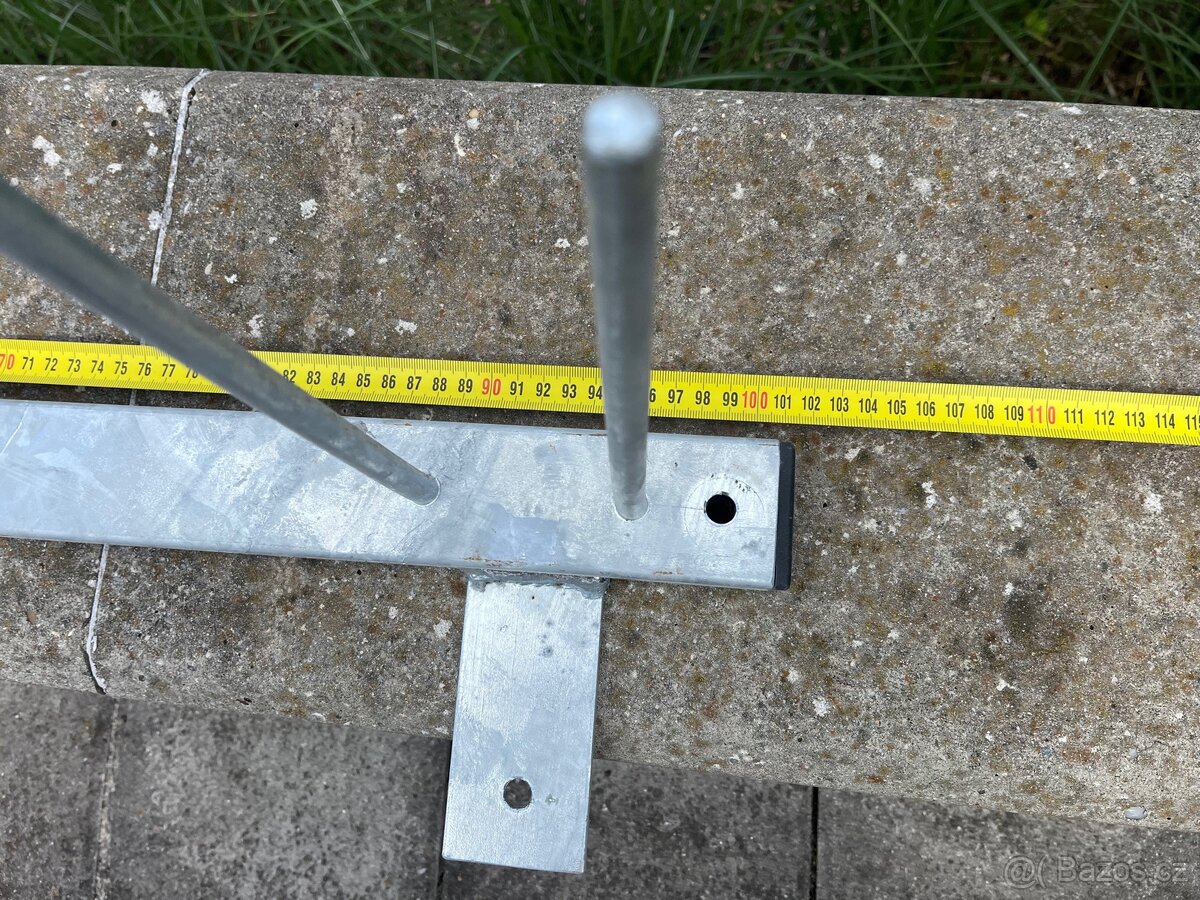 Držák nářadí na stěnu zinkovaný - 3