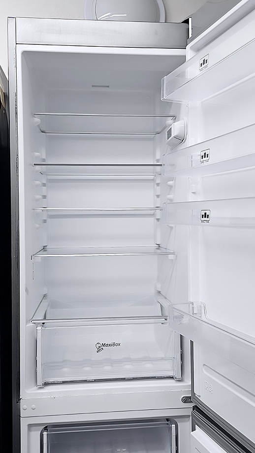 Lednice s mrazákem WHIRLPOOL, komb., výška 200 - 3