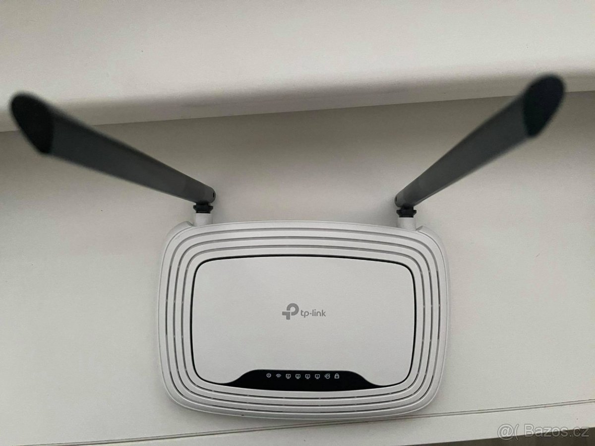 Router TP-Link, model TL-WR841N - 3