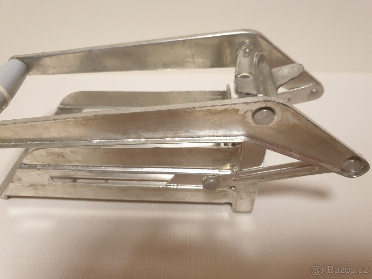 Kráječ na hranolky - 3