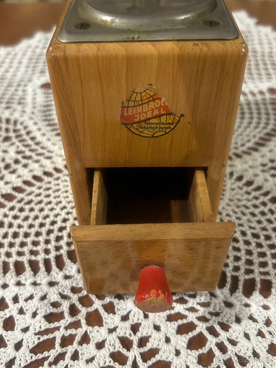 Dřevěný kávomlýnek - 3