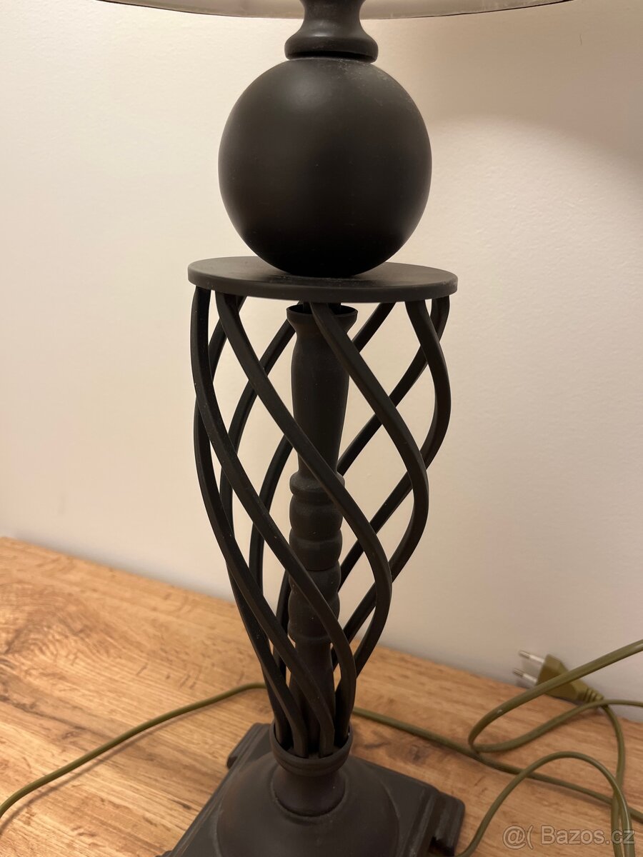 Dvě kovové lampy se stínidlem - 3