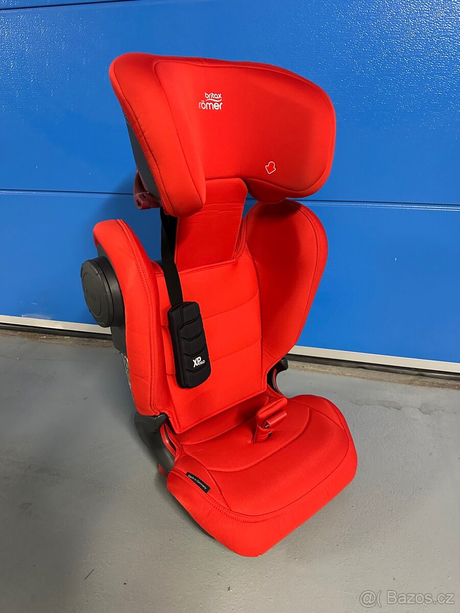 Autosedačka Britax Römer Kidfix III 15-36 kg. - 3