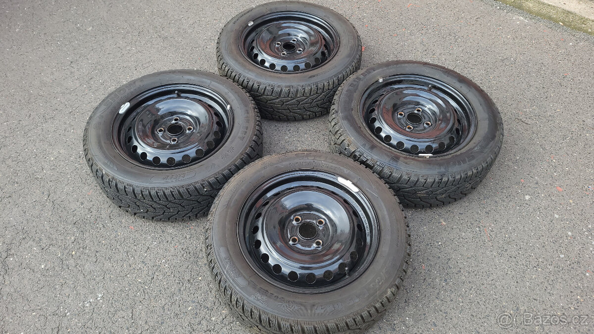 Téměř NOVÁ zimní kola 15" 4x100 Toyota Corolla E12 - 3