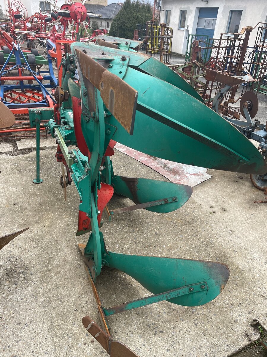 Pluh dvojradličný - obracák - 3