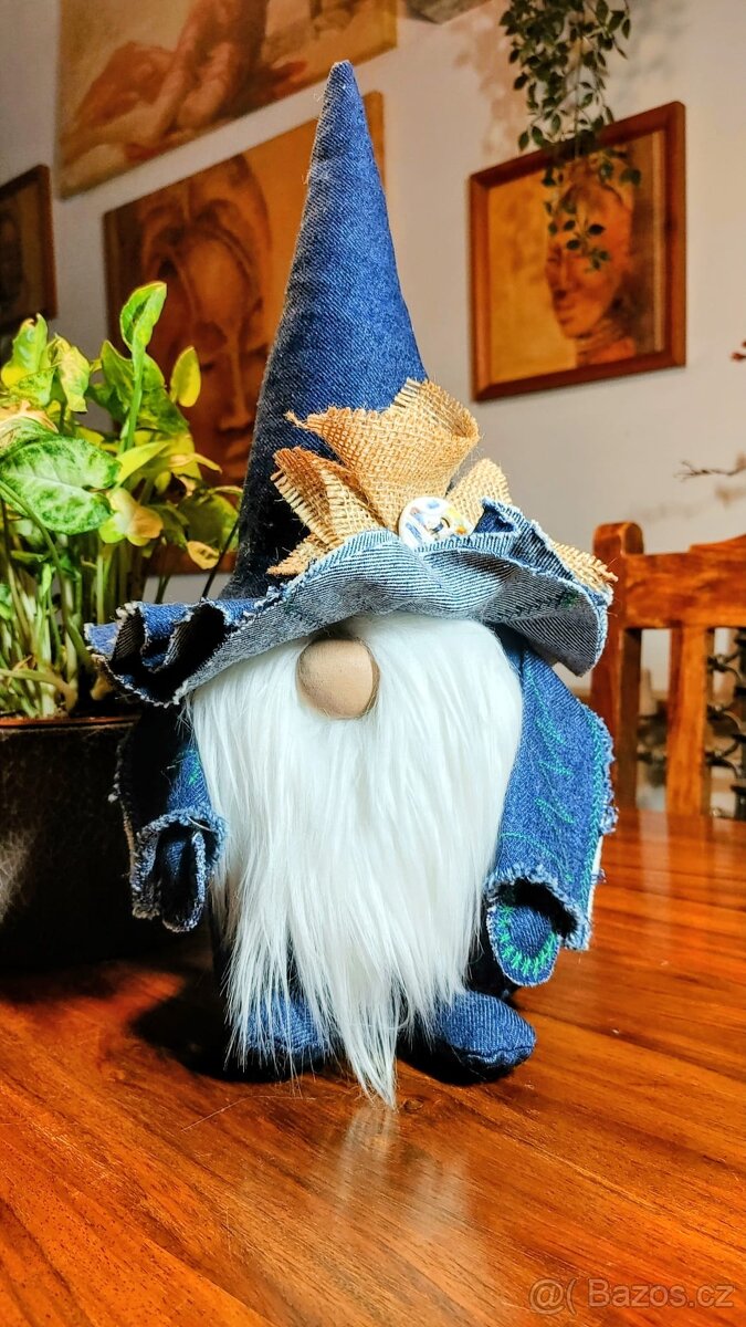 Vánoční skřítek /gnome - 3