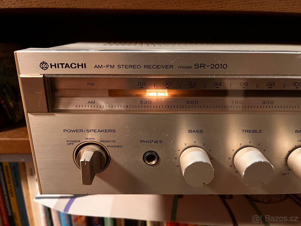 Hitachi SR-2010 stereo receiver - 3