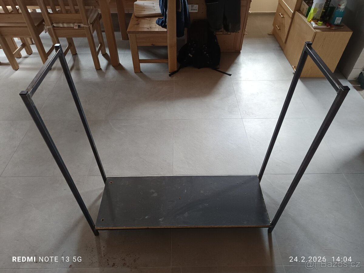 Stojan na dřevo - 3