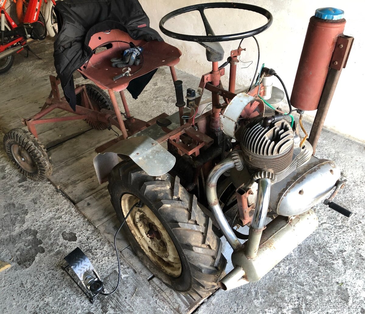 Malotraktor JAWA 250 pérák - 3