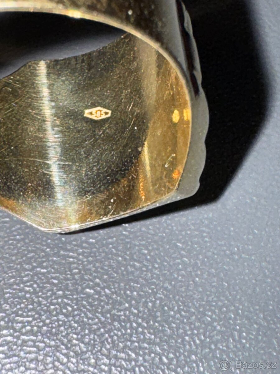 Zlatý prsten za cenu kovu - 3