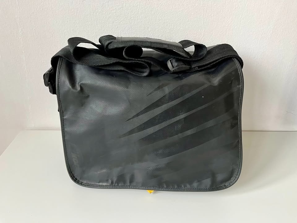 Nikon D5100 tělo + příslušenství - 3