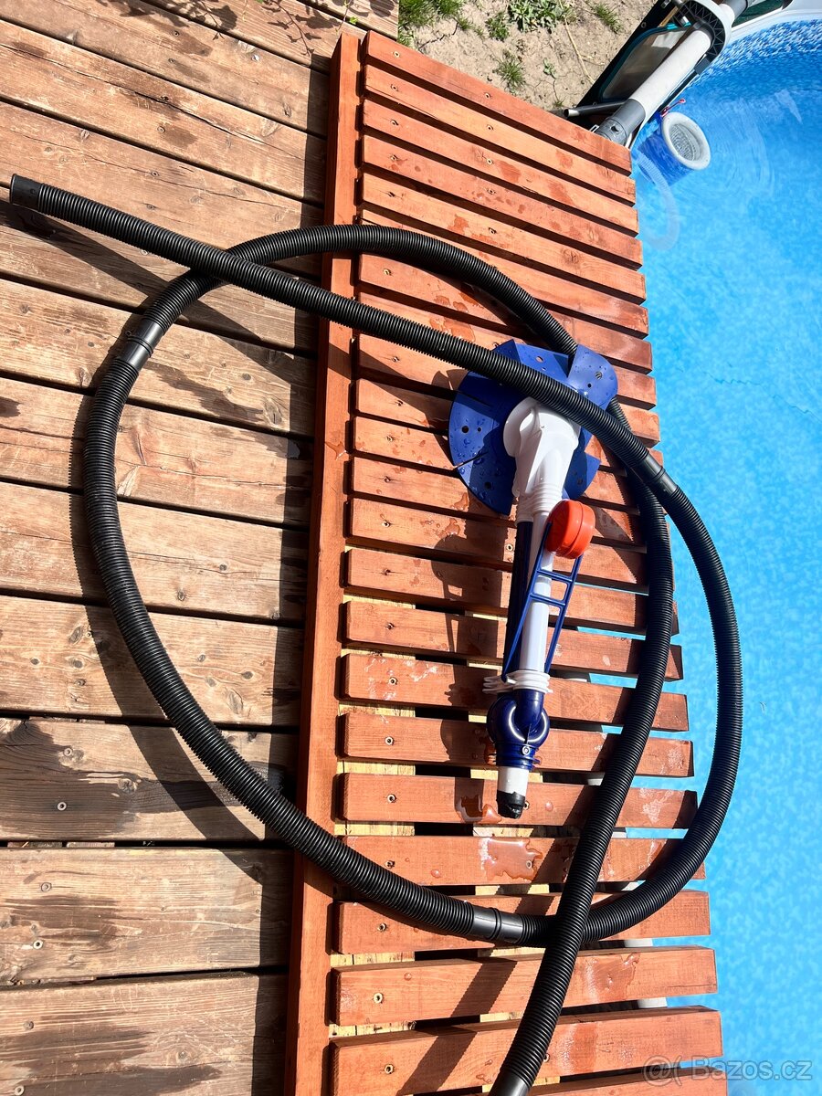 Poloautomaticky vysavač do bazénu - 3